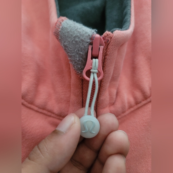 ❌️SOLD ⚪️2/$80 LULULEMON full zip scuba size 10 - Picture 5 of 5